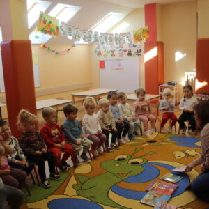 Spotkanie z Panią Bibliotekarką i bajkowy świat!
